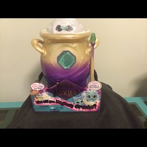 Magical mixies blue misting cauldron